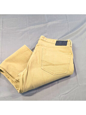 Bullhead Denim Co. Slim Fit Straight 34W 32L Beige Light Wash Stretch